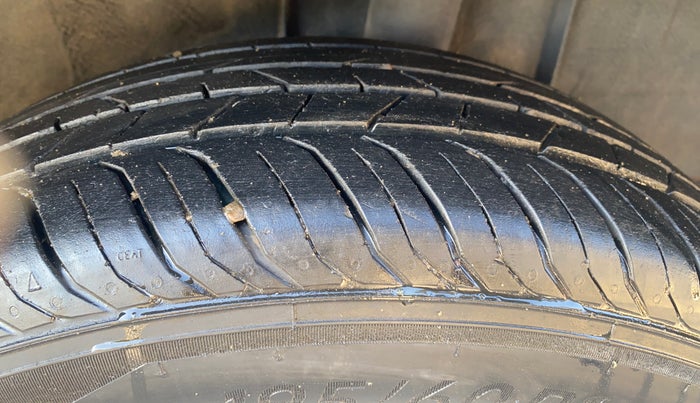 2024 Nissan MAGNITE XL, Petrol, Manual, 21,290 km, Left Rear Tyre Tread