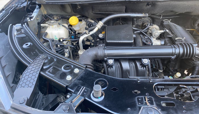 2024 Nissan MAGNITE XL, Petrol, Manual, 21,290 km, Engine View - Right