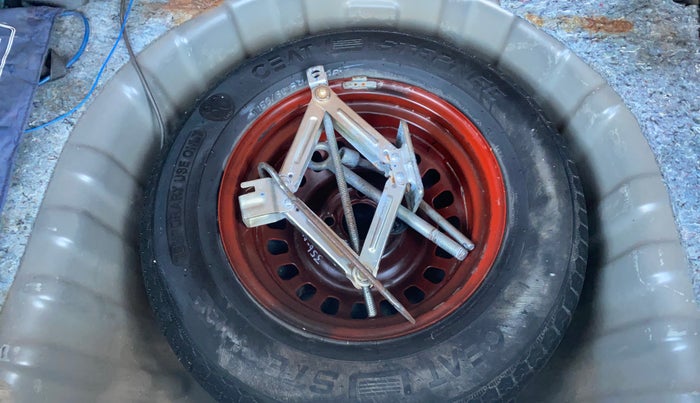 2024 Nissan MAGNITE XL, Petrol, Manual, 21,290 km, Spare Tyre