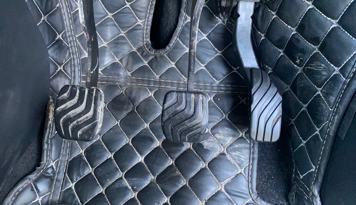 2024 Nissan MAGNITE XL, Petrol, Manual, 21,290 km, Pedals