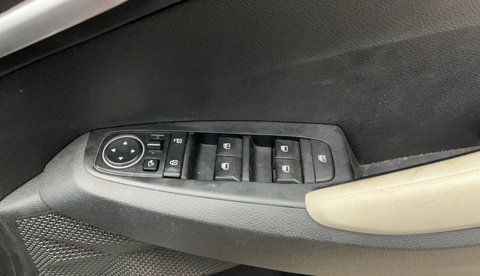 2021 KIA SELTOS HTK PLUS 1.5 IMT, Petrol, Manual, 34,864 km, Driver Side Door Panels Control