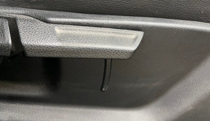 2021 KIA SELTOS HTK PLUS 1.5 IMT, Petrol, Manual, 34,864 km, Driver Side Adjustment Panel