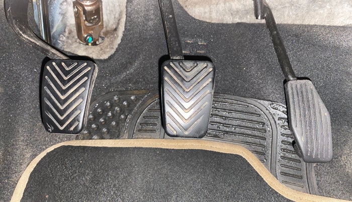 2012 Hyundai Eon D-LITE+, Petrol, Manual, 88,924 km, Pedals