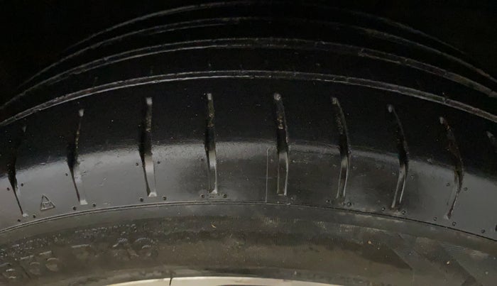 2020 Maruti Baleno ZETA PETROL 1.2, Petrol, Manual, 59,495 km, Right Front Tyre Tread