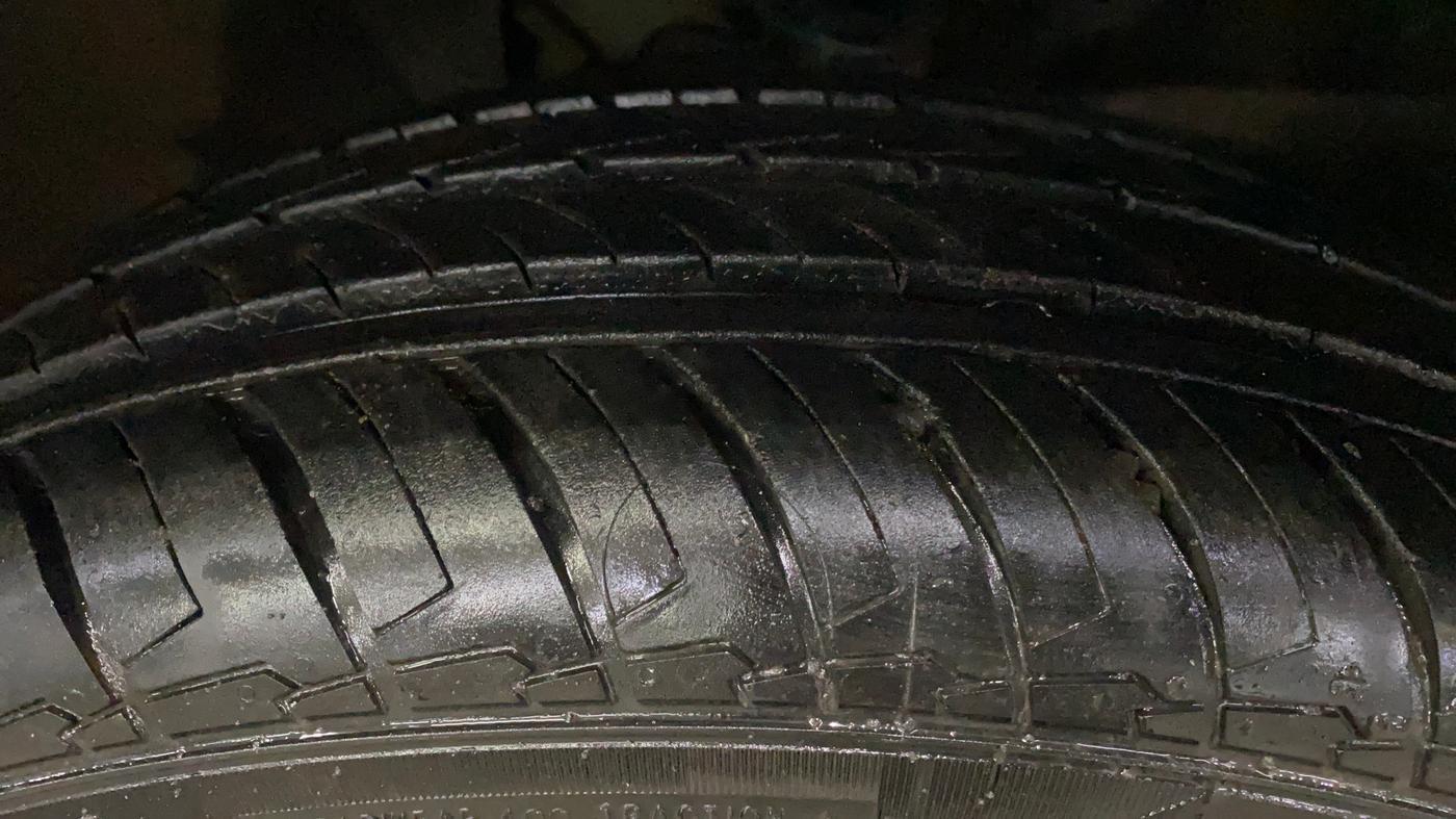 2019 Maruti IGNIS DELTA 1.2, Petrol, Manual, 32,023 km, Left Front Tyre Tread