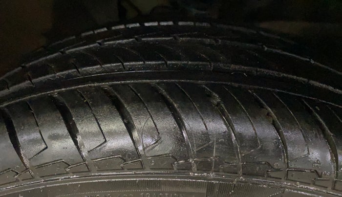 2019 Maruti IGNIS DELTA 1.2, Petrol, Manual, 32,023 km, Left Front Tyre Tread