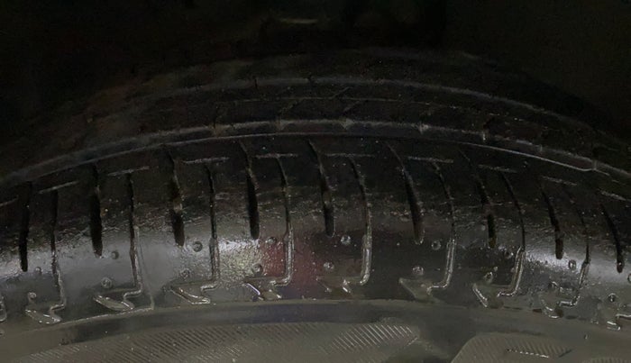 2019 Maruti IGNIS DELTA 1.2, Petrol, Manual, 32,023 km, Right Front Tyre Tread