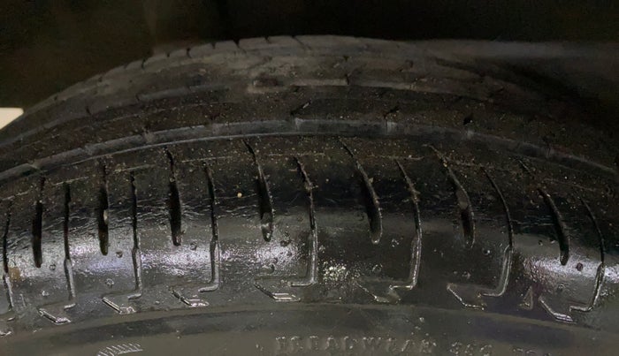 2019 Maruti IGNIS DELTA 1.2, Petrol, Manual, 32,023 km, Right Rear Tyre Tread