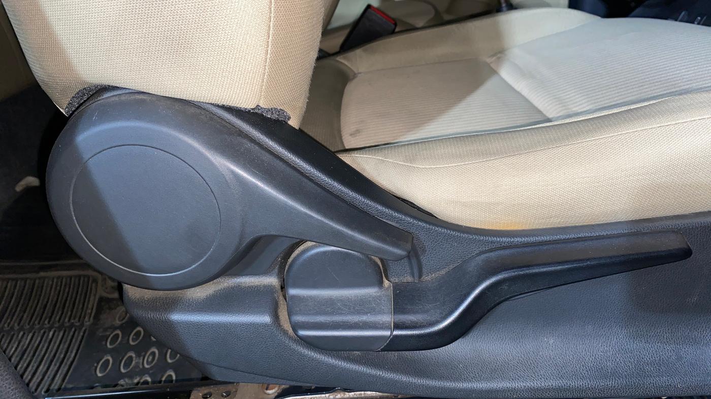 2018 Honda Amaze 1.5L I-DTEC VX, Diesel, Manual, 1,00,264 km, Driver Side Adjustment Panel