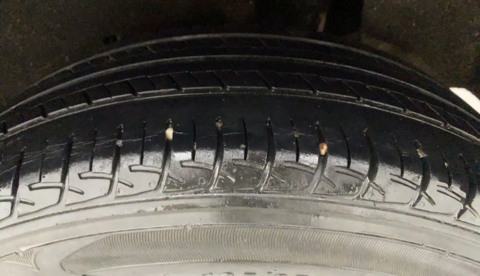 2017 Maruti Baleno DELTA PETROL 1.2, Petrol, Manual, 22,091 km, Left Rear Tyre Tread