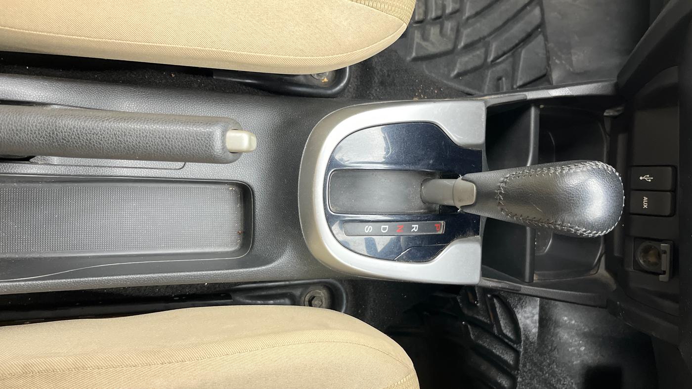2017 Honda Jazz 1.2L I-VTEC V AT, Petrol, Automatic, 76,482 km, Gear Lever