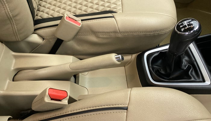 2018 Maruti Dzire VXI, Petrol, Manual, 90,967 km, Gear Lever
