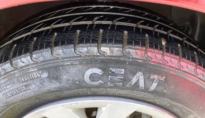 2015 Hyundai Grand i10 SPORTZ 1.2 KAPPA VTVT, Petrol, Manual, 43,156 km, Right Front Tyre Tread