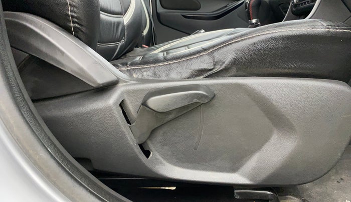 2017 Ford New Figo TITANIUM 1.2 PETROL MT, Petrol, Manual, 49,019 km, Driver Side Adjustment Panel