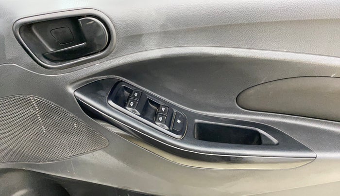 2017 Ford New Figo TITANIUM 1.2 PETROL MT, Petrol, Manual, 49,019 km, Driver Side Door Panels Control