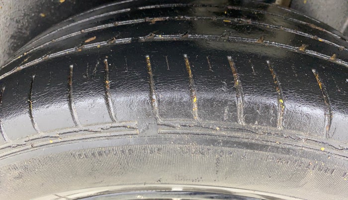 2020 MG HECTOR SHARP 1.5 DCT PETROL, Petrol, Automatic, 72,067 km, Left Rear Tyre Tread