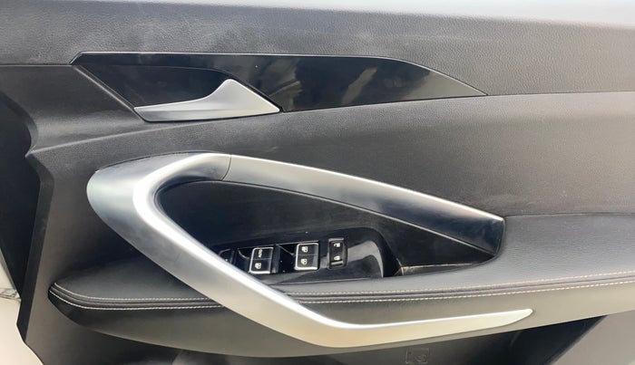 2020 MG HECTOR SHARP 1.5 DCT PETROL, Petrol, Automatic, 72,067 km, Driver Side Door Panels Control