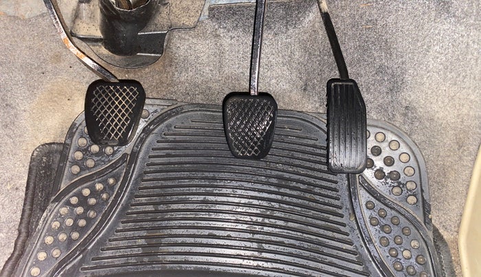 2015 Honda Brio S MT, Petrol, Manual, 56,503 km, Pedals