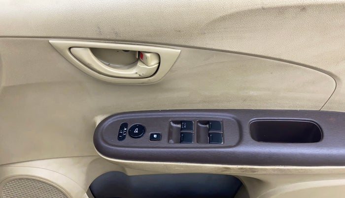 2015 Honda Brio S MT, Petrol, Manual, 56,503 km, Driver Side Door Panels Control