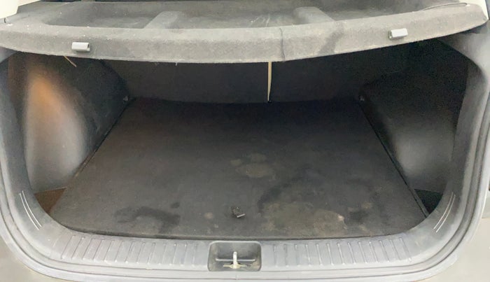 2021 Hyundai Creta SX EXECUTIVE 1.5 DIESEL, Diesel, Manual, 97,880 km, Boot Inside