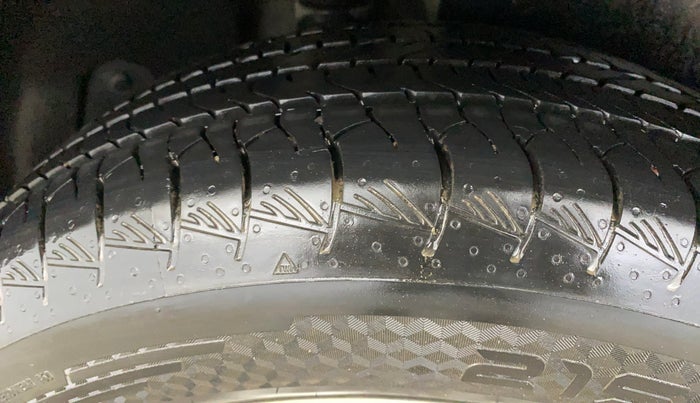 2021 Hyundai Creta SX EXECUTIVE 1.5 DIESEL, Diesel, Manual, 97,880 km, Right Rear Tyre Tread