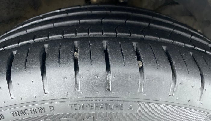 2019 Toyota Glanza V CVT, Petrol, Automatic, 25,560 km, Right Front Tyre Tread