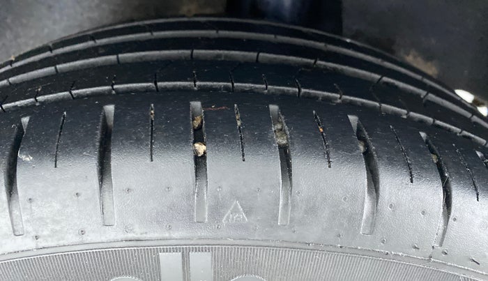 2019 Toyota Glanza V CVT, Petrol, Automatic, 25,560 km, Left Rear Tyre Tread