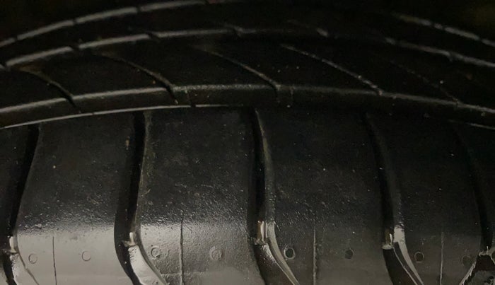 2019 KIA SELTOS GTX PLUS DCT 1.4 PETROL, Petrol, Automatic, 39,597 km, Right Front Tyre Tread