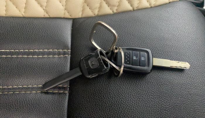 2021 Honda Amaze 1.2L I-VTEC S, Petrol, Manual, 28,505 km, Key Close Up