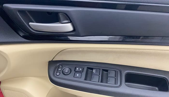 2021 Honda Amaze 1.2L I-VTEC S, Petrol, Manual, 28,505 km, Driver Side Door Panels Control