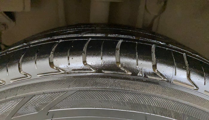 2016 Tata Tiago XT PETROL, Petrol, Manual, 81,746 km, Right Rear Tyre Tread