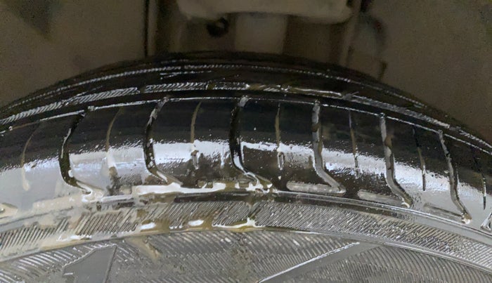 2016 Tata Tiago XT PETROL, Petrol, Manual, 81,746 km, Left Front Tyre Tread