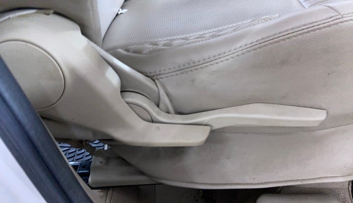 2017 Maruti Dzire ZXI PLUS, Petrol, Manual, 69,433 km, Driver Side Adjustment Panel