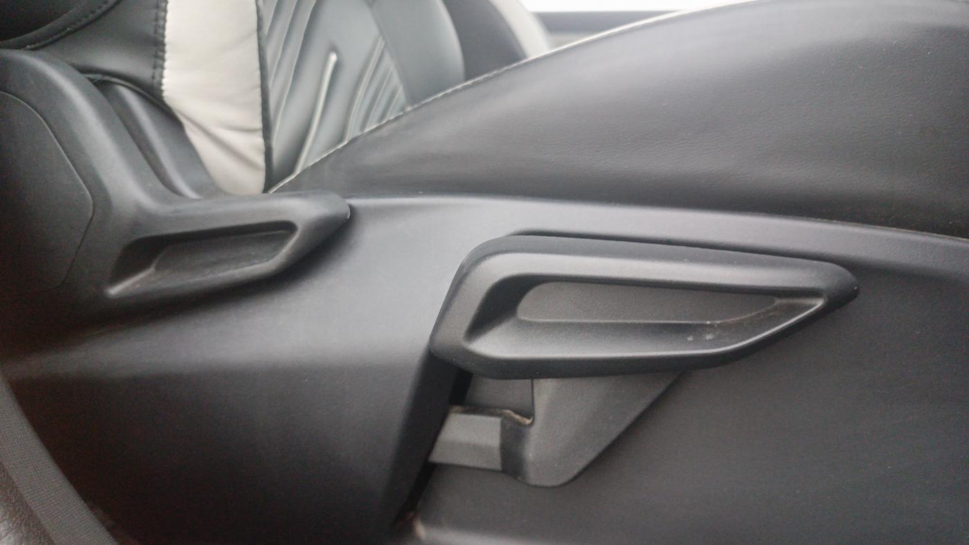 2023 Tata NEXON Creative Plus 1.2 Revotron 6MT, Petrol, Manual, 32,823 km, Driver Side Adjustment Panel