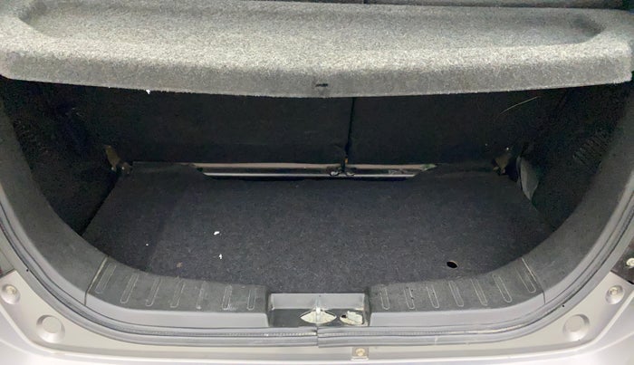 2016 Maruti Wagon R 1.0 VXI, Petrol, Manual, 45,727 km, Boot Inside
