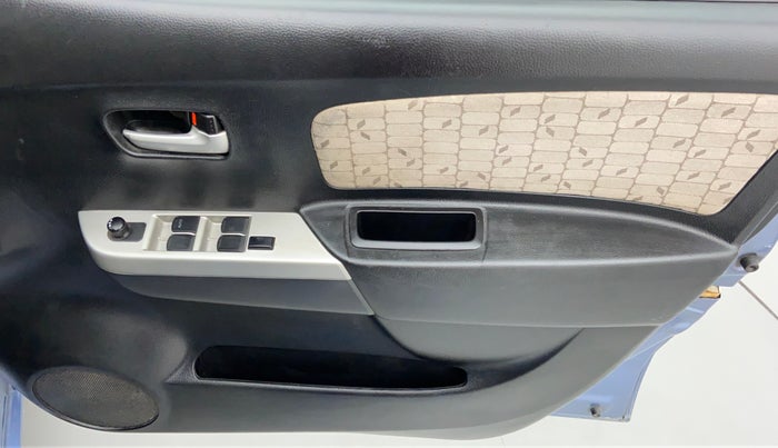 2014 Maruti Wagon R 1.0 VXI, Petrol, Manual, 44,776 km, Driver Side Door Panels Control