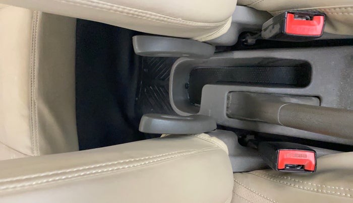 2014 Hyundai i10 MAGNA 1.1, Petrol, Manual, 81,538 km, Driver Side Adjustment Panel