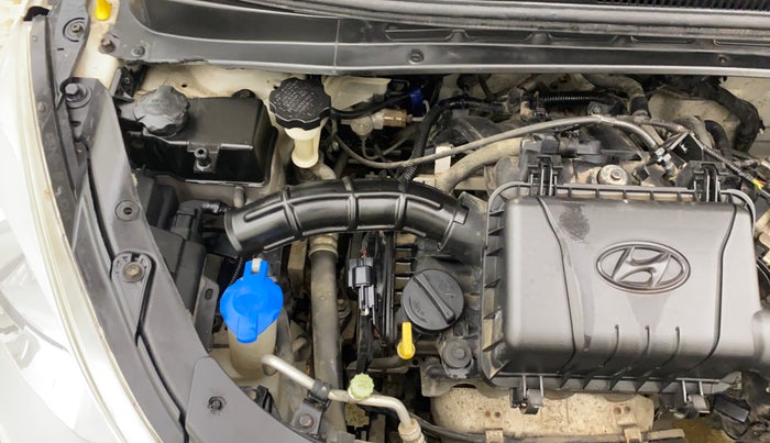 2014 Hyundai i10 MAGNA 1.1, Petrol, Manual, 81,538 km, Engine View - Right