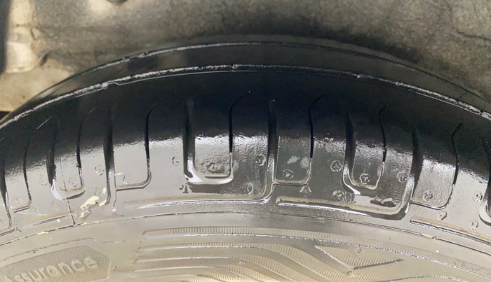 2014 Hyundai i10 MAGNA 1.1, Petrol, Manual, 81,538 km, Right Rear Tyre Tread