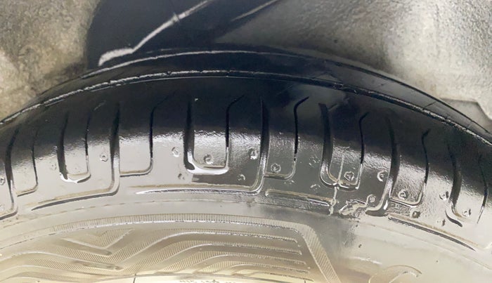 2014 Hyundai i10 MAGNA 1.1, Petrol, Manual, 81,538 km, Left Rear Tyre Tread