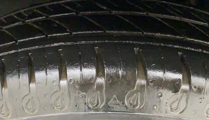 2020 Renault Kwid RXL, Petrol, Manual, 31,471 km, Right Rear Tyre Tread