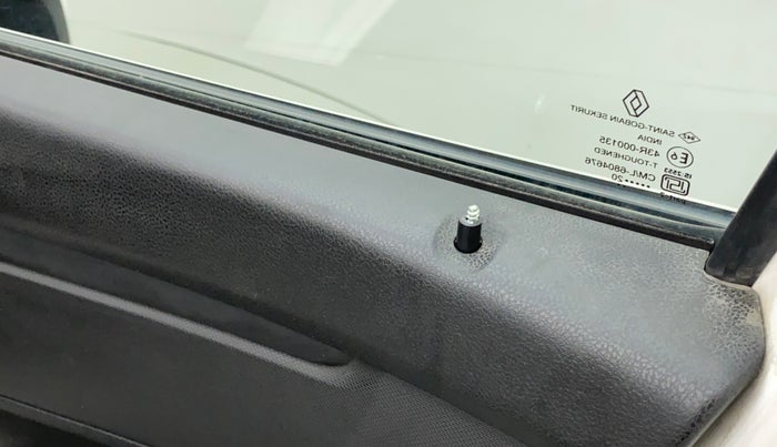 2020 Renault Kwid RXL, Petrol, Manual, 31,471 km, Lock system - Door lock knob has minor damage