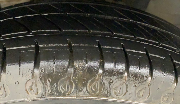 2020 Renault Kwid RXL, Petrol, Manual, 31,471 km, Left Front Tyre Tread