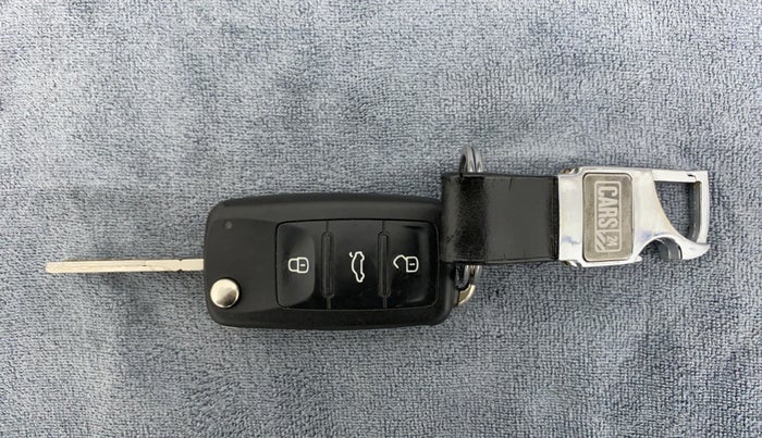 2018 Volkswagen Polo HIGH LINE PLUS 1.0, Petrol, Manual, 48,157 km, Key Close Up