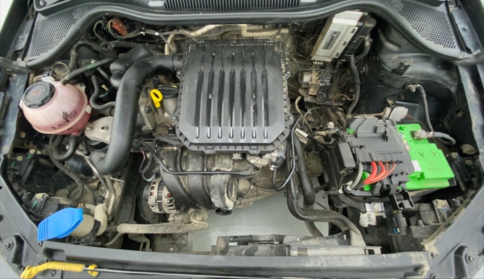 2018 Volkswagen Polo HIGH LINE PLUS 1.0, Petrol, Manual, 48,157 km, Open Bonet