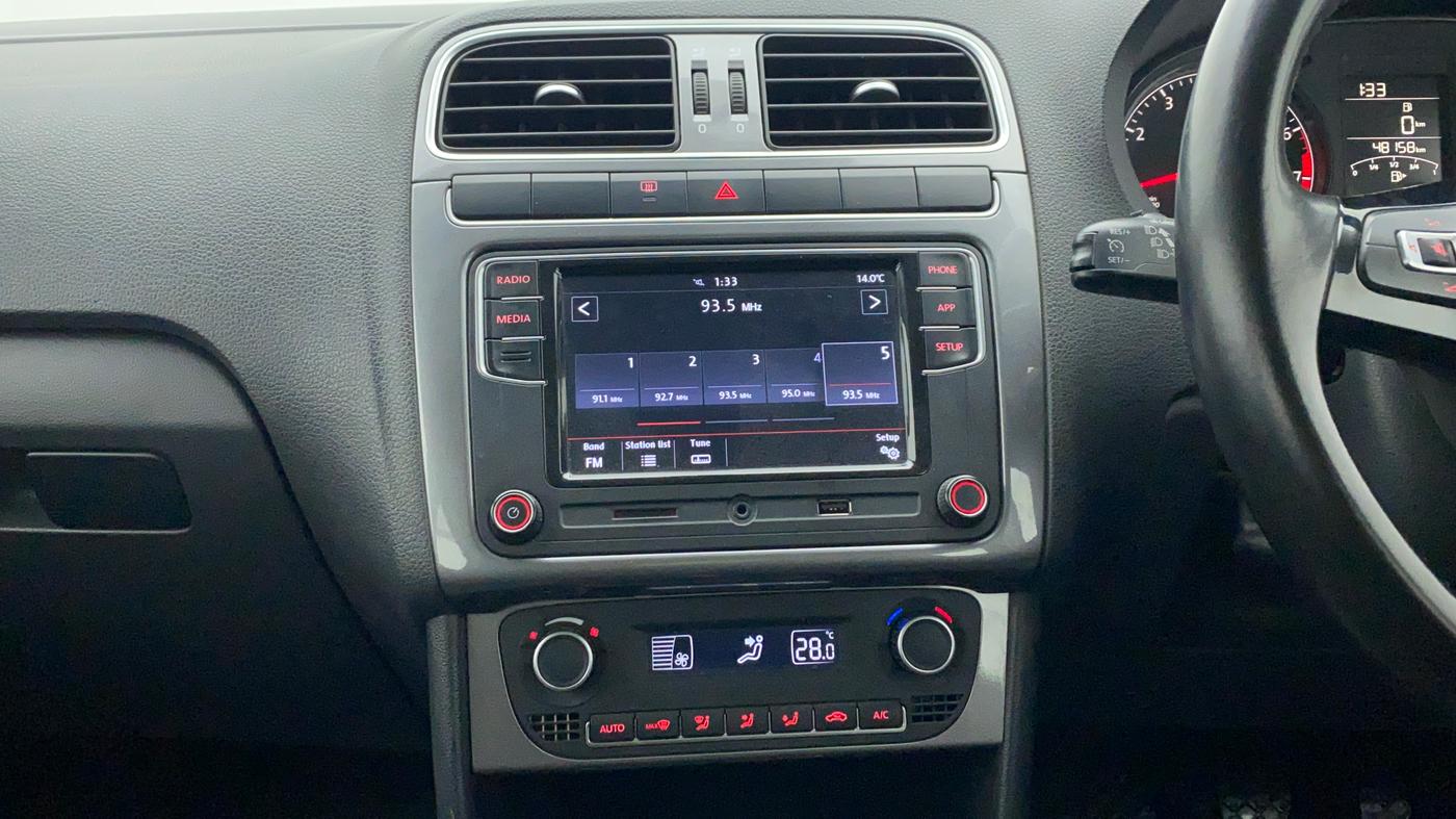 2018 Volkswagen Polo HIGH LINE PLUS 1.0, Petrol, Manual, 48,157 km, Air Conditioner