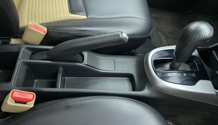 2015 Honda Jazz 1.2 V AT, Petrol, Automatic, 52,347 km, Gear Lever