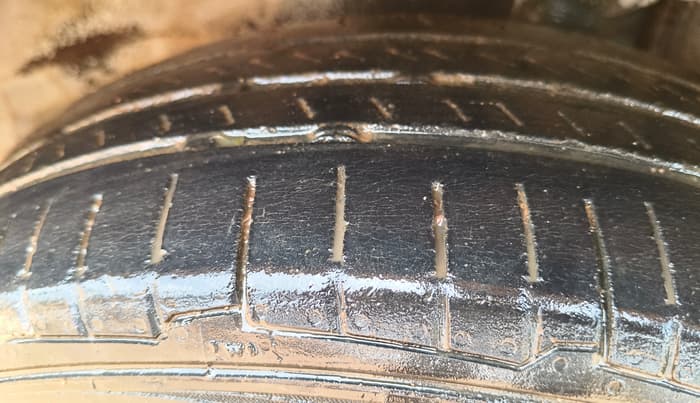 2013 Maruti Alto K10 VXI, Petrol, Manual, 96,796 km, Left Front Tyre Tread
