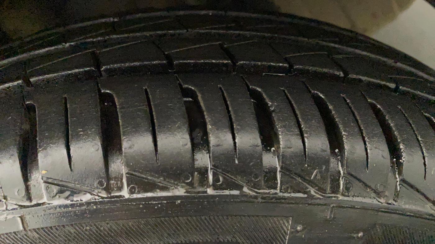 2022 Hyundai NEW SANTRO SPORTZ EXECUTIVE MT CNG, CNG, Manual, 14,138 km, Left Rear Tyre Tread