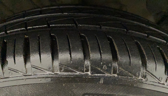 2022 Hyundai NEW SANTRO SPORTZ EXECUTIVE MT CNG, CNG, Manual, 14,138 km, Left Front Tyre Tread